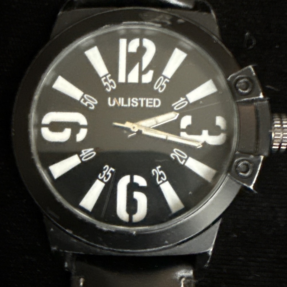 Unlisted 1009285 Black Tone Quartz Analog‎ Men's Watch Needs Battery.  4199